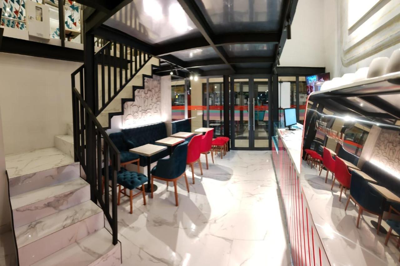 Moritz Inn Bsd Tangerang Bagian luar foto
